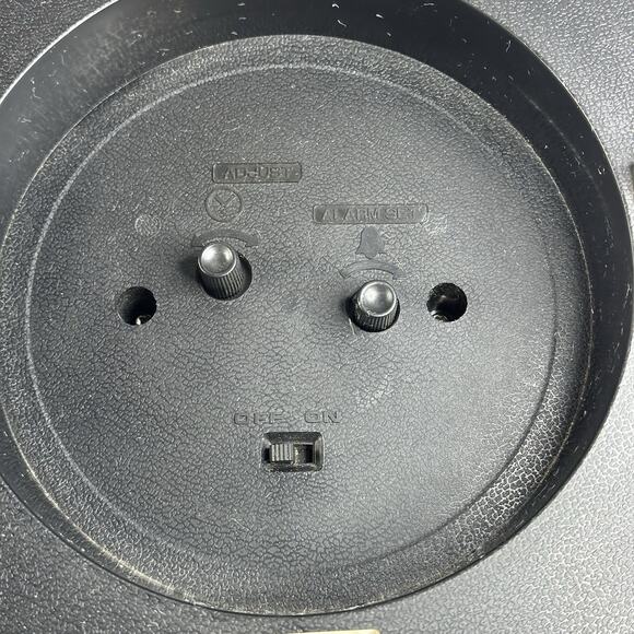 1978 "The Big Fat" 17" Garfield Alarm Clock Sunbeam 883-100 Vintage WORKS - READ - Picture 11 of 12